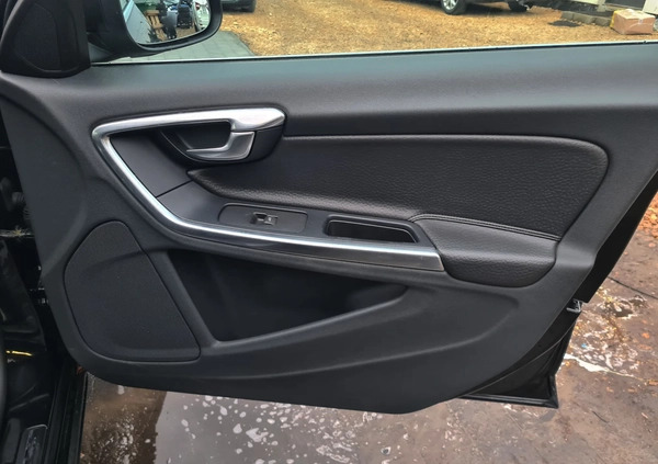 Volvo S60 cena 32999 przebieg: 207150, rok produkcji 2011 z Ujazd małe 781